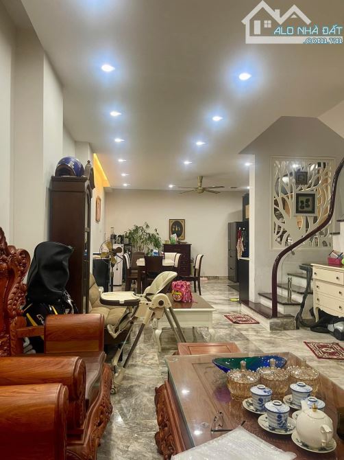 BÁN GẤP NHÀ 6 TẦNG PL VĨNH PHÚC KHU 7,2HA.DT:56M2,Ô TÔ TRÁNH,CÓ VỈA HÈ.GIÁ 20 TỶ. - 2