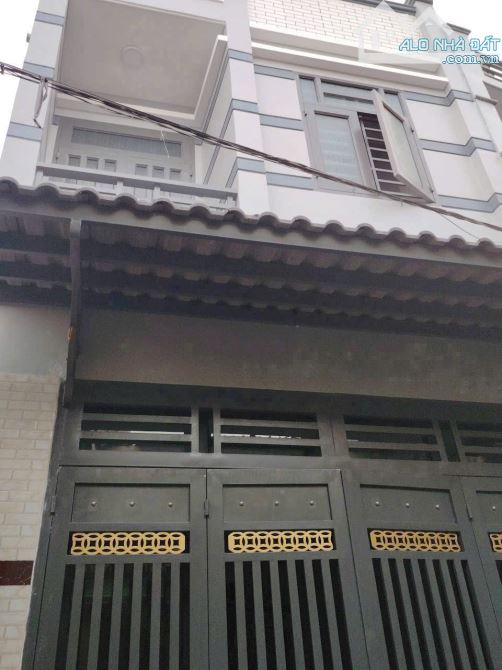 Chủ kẹt tiền cần bán gấp nhà 60M2, Quốc Lộ 50, SR giá 1,5T - 2