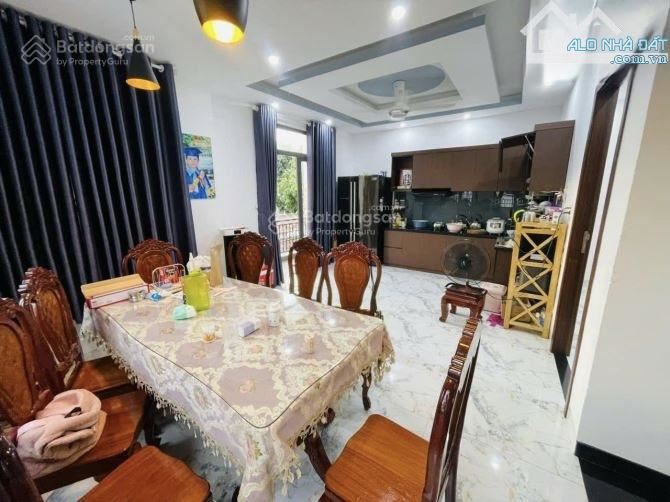 Bán nhà Lạc Long Quân P.2 TP. VT hẻm xe hơi thông. Vị trí đẹp gần biển. Giá tốt - 2