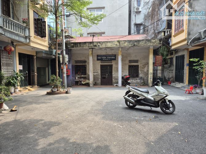 NGUYỄN TRÃI HÀ ĐÔNG NHÀ ĐẸP LÔ GÓC 3 MẶT NGÕ 20m RA PHỐ SIÊU ĐẸP 50m 10.5 TỶ - 2