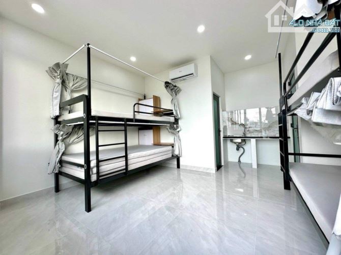 Bán CHDV ngay ĐH VĂN LANG, GÒ VẤP. Hơn 26phòng dòng tiền 160tr/t, 29,5 tỷ 140M2 ngang 10M - 2