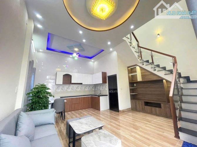 Nhà 2 mê 2 mặt kiệt OTO 4m TÔN ĐỨC THẮNG gần chợ Hòa Khánh - 2