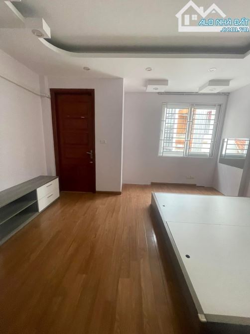 Cực hiếm - Bán nhà  Đội Cấn, Ba Đình - Nhà phân lô - ngõ ô tô đỗ cửa - 42m x 5T, 16 tỷ - 2