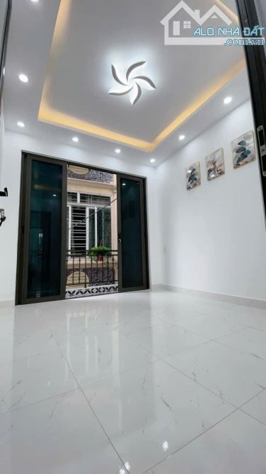 Bán nhà 3 tầng sạch đẹp ngõ 185 Tôn Đức Thắng - 2