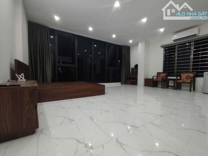 Bán nhà Mỹ Đình - lô góc. Ô tô tránh. Kinh doanh. 8 tầng thang máy 👉 16 tỷ - 2