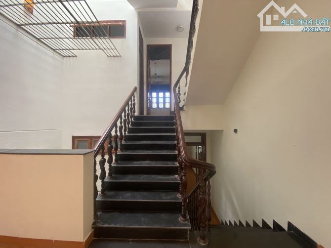 Bán nhà 3 tầng Mỹ An 17 đường 7.5m thông thẳng ra sông Hàn - 2