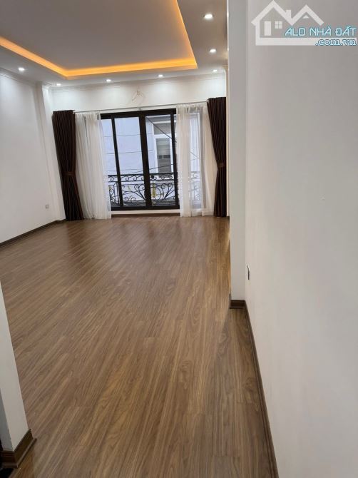 Lĩnh Nam - Hoàng Mai 71m x 6 tầng, mặt tiền 4m, giá 19 tỷ thương lượng - 2