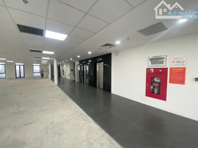 BÁN TOÀ NHÀ MẶT PHỐ LẠC LONG QUÂN, QUẬN TÂY HỒ 485M2, 11 TẦNG, 630 TỶ. - 2