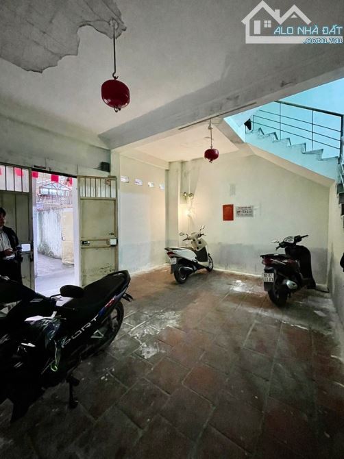 Nhà phố Chùa Láng, 53m, 6 tầng, Giá nhỉnh 9 tỷ. - 2