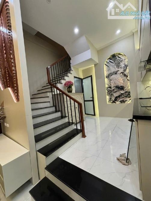 BÁN NHÀ VĂN PHÚ – HÀ ĐÔNG – DT 38m2 - MT 4M - NỘI THẤY CAO CẤP - 15M RA KHU TIẾP GIÁP VP - 2