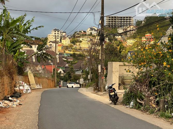 HẠ 6.5 TỶ BÁN LÔ ĐẤT 343M2 VIEW ĐẸP ĐƯỜNG 6M BẰNG PHẲNG NGAY TRUNG TÂM THÀNH PHỐ - 2