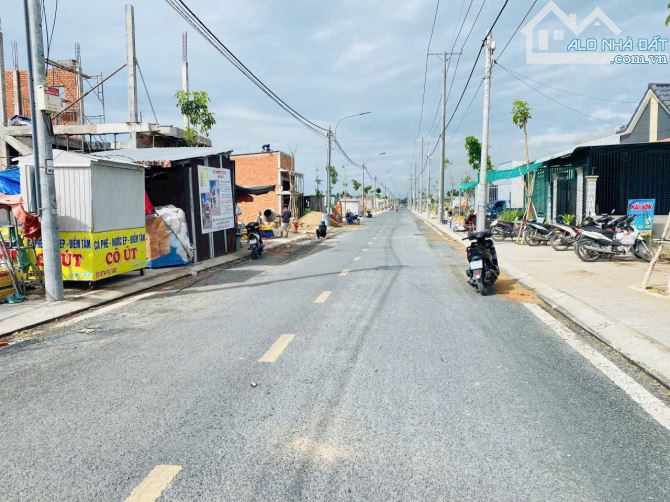 💥💥💥 CG. BÁN NHANH NỀN SỔ HỒNG VỊ TRÍ SÁNG ĐẸP GIÁ TỐT HIẾM CÓ TRỤC CHÍNH VÀO CHỢ - 2