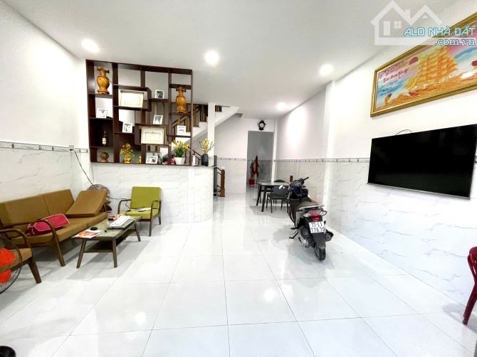 Nhà đẹp Vĩnh Trung, bán gấp  • Cần bán ngôi nhà tâm huyết gần Cầu Ông Bộ, Vĩnh Trung. - 2