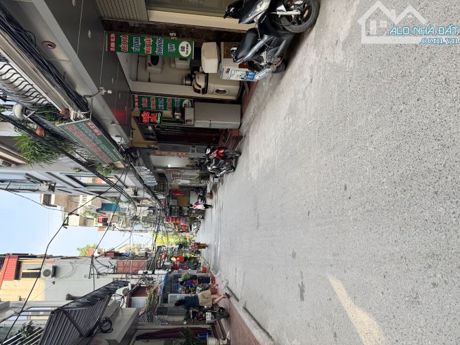 Nhanh khách ơi,8 tymặt phố 41m2 Văn Quán- Nguyễn khuyến , kinh doanh sầm uất, 2 ô tô trán - 2