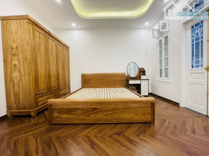ÔTÔ DỪNG  ĐỖ,NGÕ THÔNG, THANG MÁY, NỘI THẤT SỊN NHẬP KHẨU TIỀN TỶ, 60M2X5T, 15 TỶ - 2