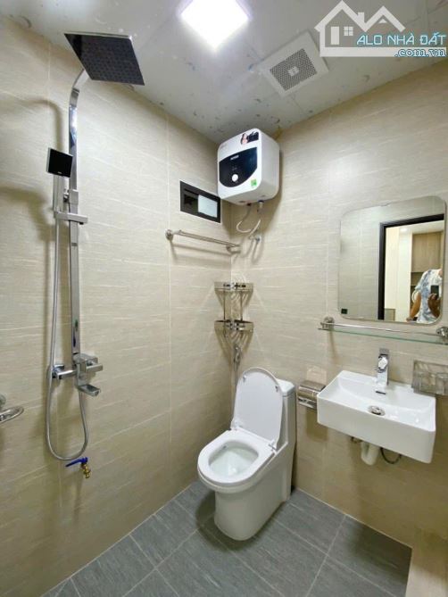 Bán nhà mặt phố Xã Đàn 2, dt 53,5m x 4 tầng, giá nhỉnh 17tỷ, mặt tiền 4,2m, ô tô vào nhà - 2