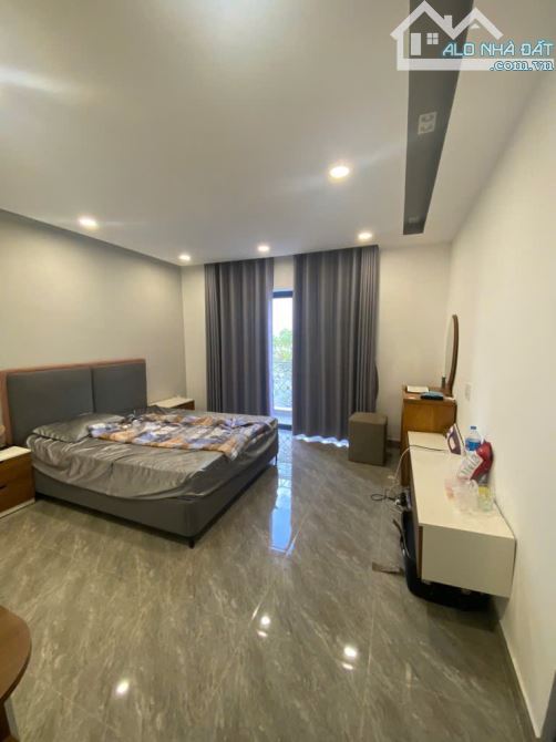 Bán nhà Nguyễn Xí, Bình Thạnh 95m² trệt lầu, giá chỉ 10,9 tỷ, hẻm xe hơi Tránh. - 2