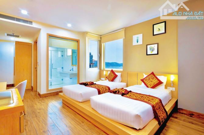 ⛱️ SIÊU PHẨM KHÁCH SẠN 4+ NGAY TRUNG TÂM BIỂN NHA TRANG ⛱️* “View biển triệu đô - 2