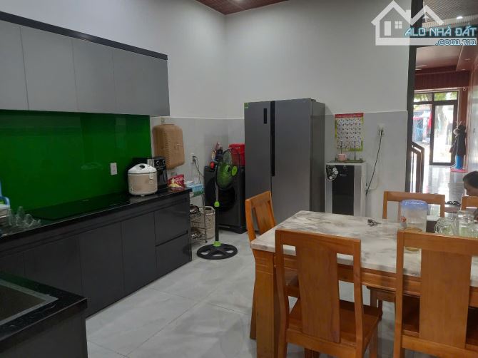 🏆Chính chủ gửi bán 3  Tầng dt143m2 Gía 5.7 tỷ tl  thu nhập 17tr tháng - 2