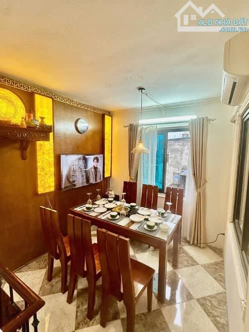 Siêu hiếm! Phố Yên ninh cách 1 nhà ra phố, nhà đẹp, full nội thất, nhà 5 tầng, mt 4,1m, gi - 2