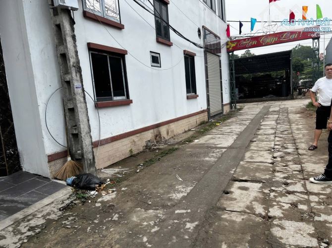 LÔ GÓC SẴN NHÀ 3 TẦNG TẰNG MY NAM HỒNG ĐÔNG ANH - 2