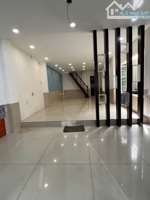 Bán căn Góc 2 mặt tiền đường Bạch Đằng, Khu Bàn Cờ Phố Hàn, Phường Tân Tiến,  Tp. Nha tran - 2