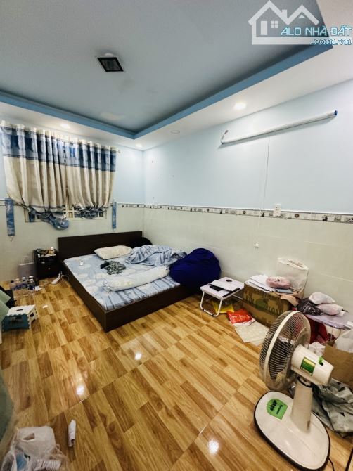 5.5 TỶ - NHÀ HẺM TRƯỜNG SA QUẬN 3 - SÁT MẶT TIỀN - 45M2 ĐÚC 2 TẤM ĐẸP - 2