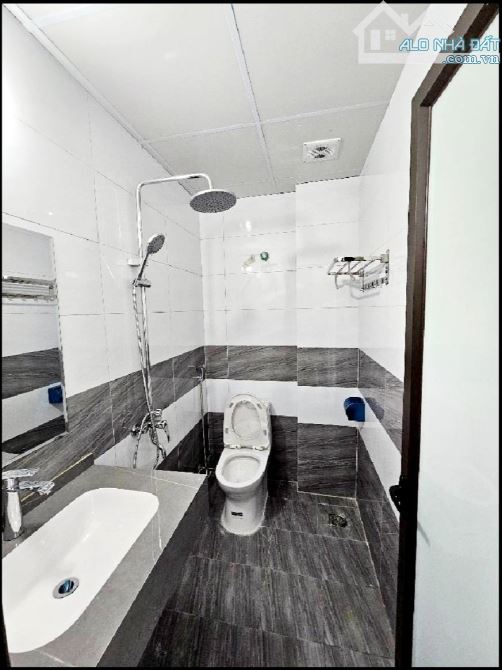 BÁN NHÀ PHỐ ĐẠI TỪ HOÀNG MAI 7.5 TỶ 33M2 6 TẦNG THANG MÁY NHÀ MỚI ĐẸP - 2