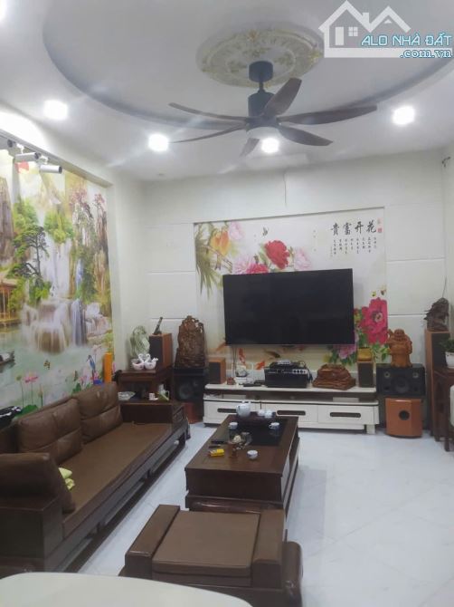 SIÊU ĐẸP BÁN NHÀ PHỐ BỒ ĐỂ - LONG BIÊN, 57M,   4TẦNG, GẦN PHỐ NGUYỄN VĂN CỪ. - 2