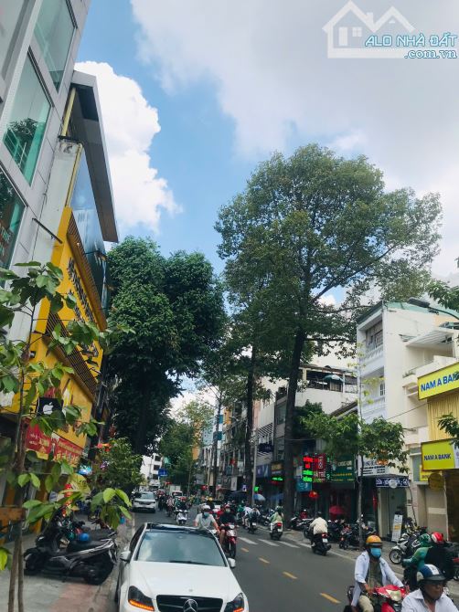 SIÊU PHẨM TRẦN QUANG KHẢI, Q1 – NHÀ NỞ HẬU ĐẸP, 5.1X28M, HĐT 120TR/THÁNG – CHỈ 36 TỶ! - 2