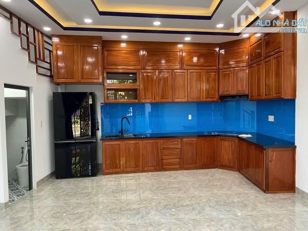 Bá.n 3 nhà đẹp mặt tiền Mai An Tiêm, Vĩnh Phước, Nha Trang ngay cfe Highland - 2
