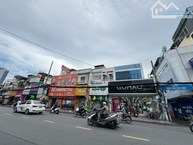 Cho thuê nhà Góc 2MT 385B Cách Mạng Tháng Tám, Q.10 - DT 7.4x20m - 2