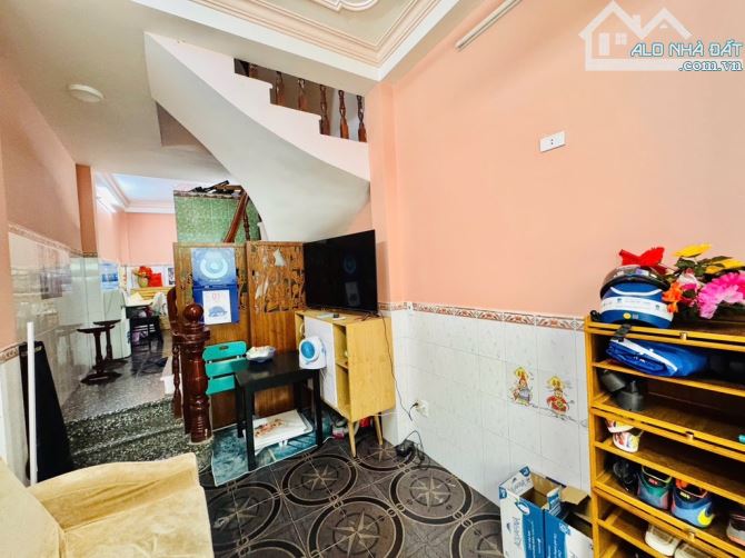 Bán nhà riêng Vườn Chuối Q3 - khu phân lô - 33m2 Nhỉnh 6 tỷ - 2
