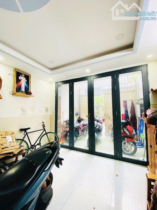 🏡🔥HẺM XE TẢI 8M🔥Ô TÔ QUAY ĐẦU - BÙI ĐÌNH TÚY - GẦN HÀNG XANH - 5 TẦNG -💥52M2💥CHỈ 9.5 - 2
