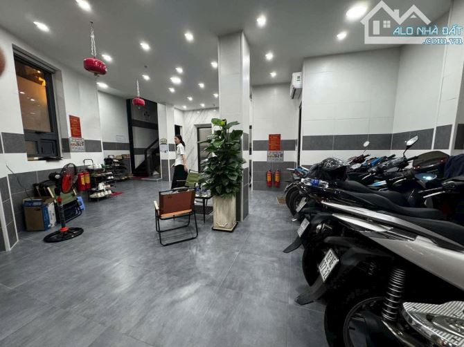 Bán Toà nhà MT Phạm Văn Đồng, Gò Vấp, 9x10m, 4 tầng, Giá 25.5 Tỷ - 2