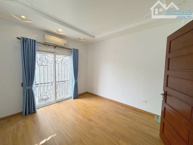 BÁN NHÀ NGỌC THUỴ, LONG BIÊN- 43M2, 4 TẦNG, RỘNG THOÁNG, FULL NỘI THẤT, Ở NGAY, HƠN 7 TỶ - 2