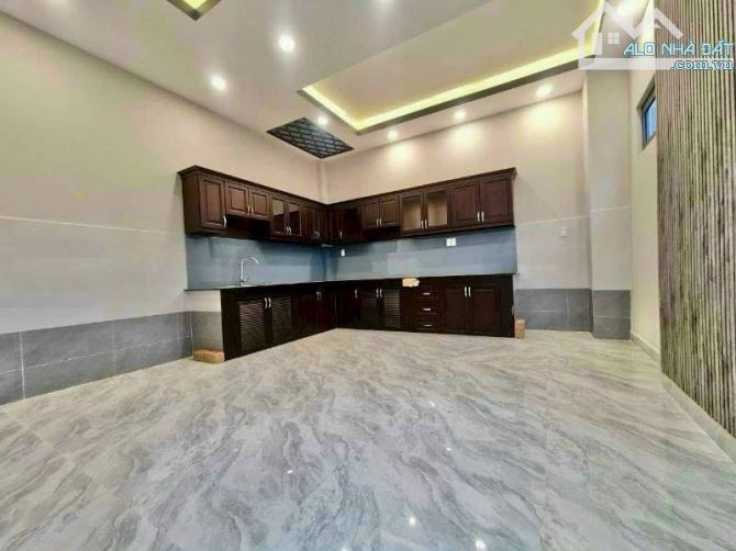 NHÀ HUỲNH TẤN PHÁT Q7 - CĂN GÓC - XE HƠI ĐỖ CỬA - NHÀ 4 TẦNG - NHỈNH 7 TỶ - 1