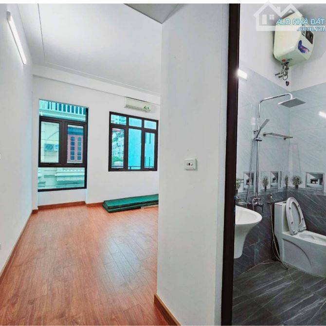 BÁN NHÀ MỚI 50M 5 TẦNG LẠC LONG QUÂN - SỔ VUÔNG - Ô TÔ ĐỖ CỬA - 2