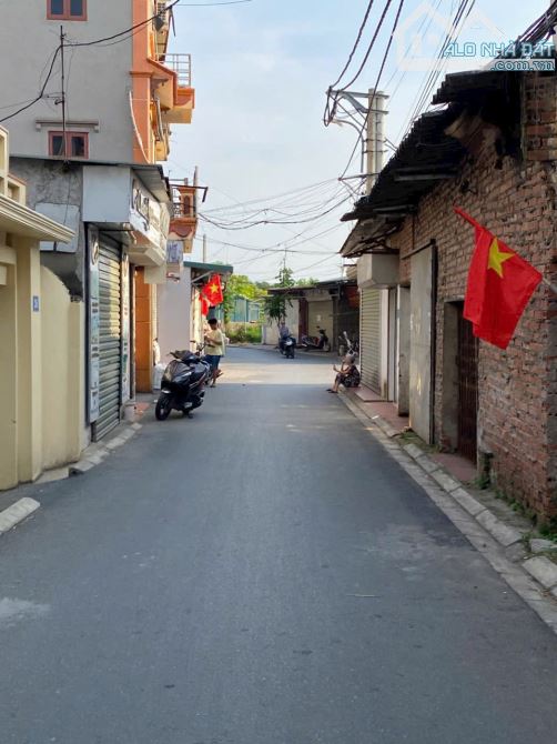 BÁN GẤP 58M2 ĐẤT TRỤC CHÍNH KIM HỒ- LỆ CHI- GIA LÂM- ĐƯỜNG Ô TÔ- GIÁ 3xx tỷ. - 2
