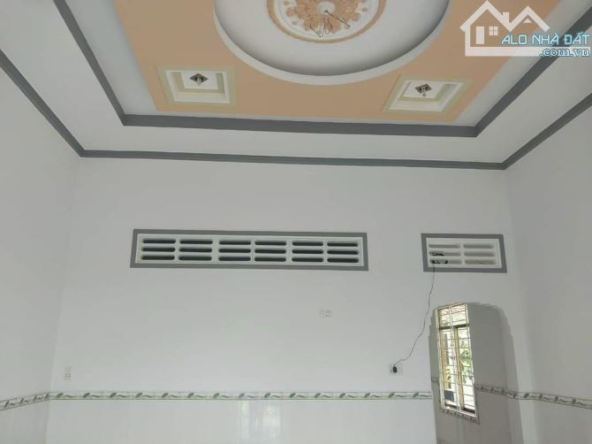 Căn cấp 4 sân vườn Quy Đức Bình Chánh - 2