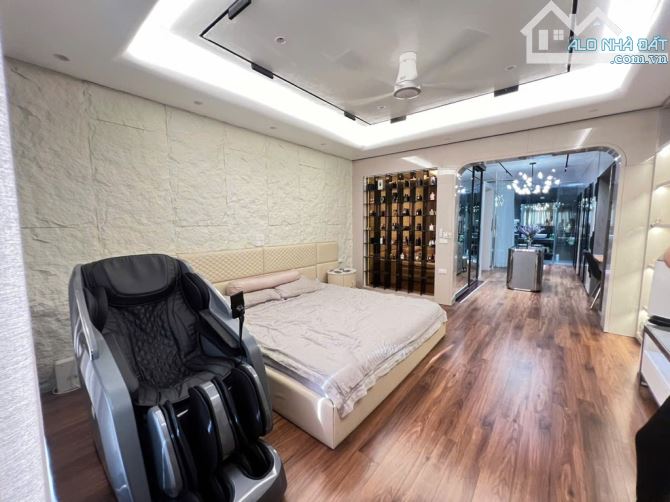 ĐẲNG CẤP 5 SAO LÔ GÓC 7 TẦNG THANG MÁY - ĐỀN LỪ- NỘI THẤT TIỀN TỶ  GIÁ 23 TỶ - 2