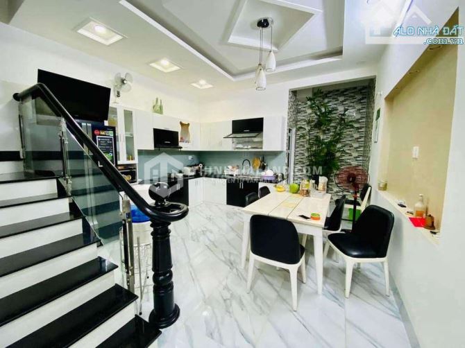 BÁN NHÀ ĐẸP 1T3L HẺM OTO ĐƯỜNG PHAN CHU TRINH- GIÁ 8.6 TỶ, NGANG 5M - 2