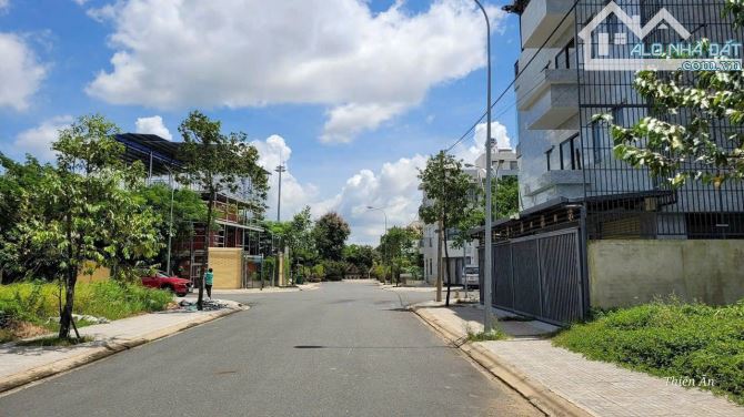 Lô A2 có SỔ Khu dân cư Làng Sen Việt Nam Long An, giá rẻ - 2