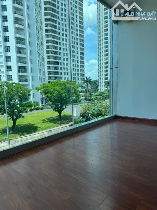 bán gấp nhà mặt tiền kdc himlam , quận 7, vị trí kim cương , giá chốt trong tuần ! - 2