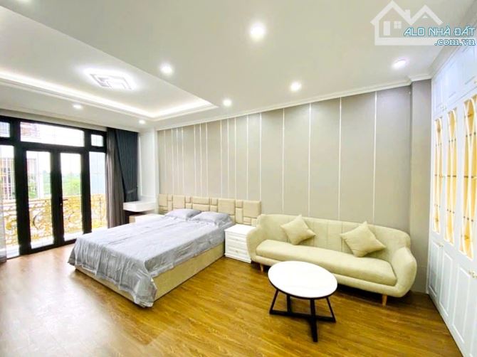 GẦN 50M, NHÀ 5 TẦNG LẠC LONG QUÂN CẦN BÁN , THOÁNG TRƯỚC SAU, GẦN BÃI ĐỖ XE Ô Tô, 9.2 TỶ - 2