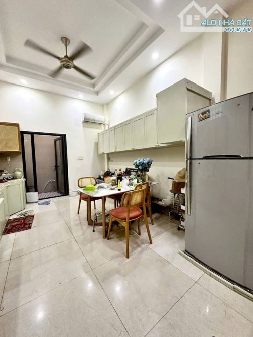 📣 CẦN BÁN GẤP NHÀ HUỲNH VĂN BÁNH – PHÚ NHUẬN, HỒ CHÍ MINH – CHỈ 11.9 TỶ - 2