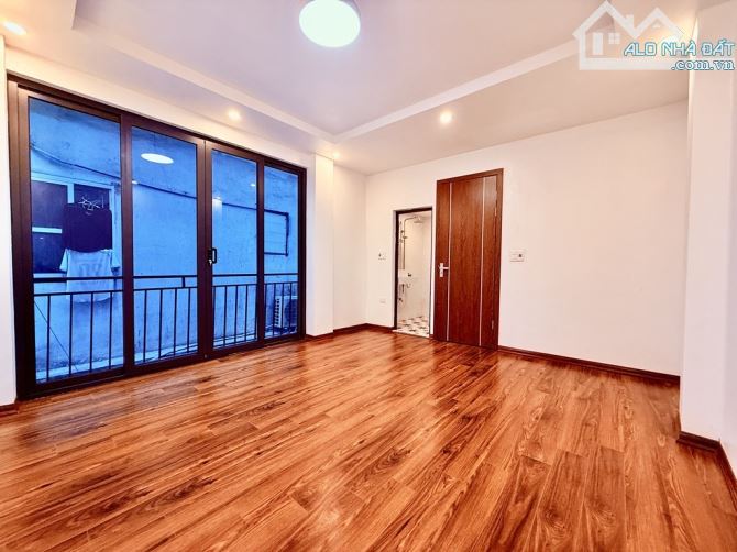 Bán nhà trung tâm đống đa fun nội thất đẹp hai thoáng trước sau - 2