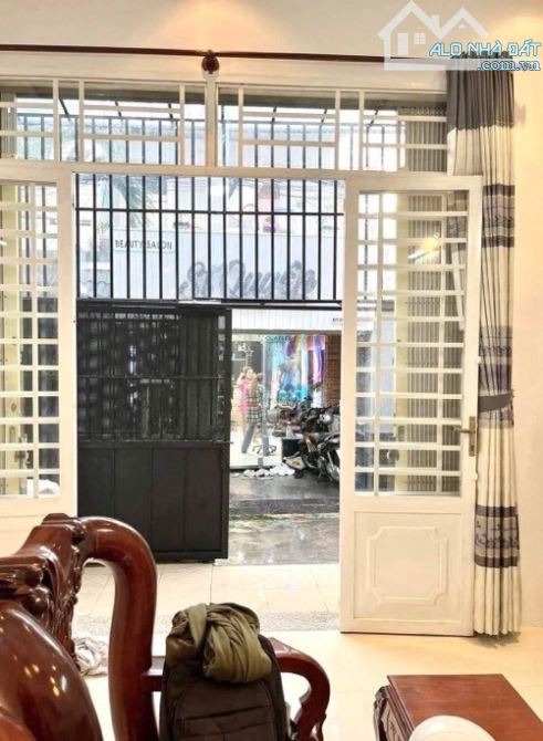 Nhà 63m2 (4.5m x 15m), Sổ vuông, NỞ HẬU tài lộc, chỉ 6.3 tỷ - 2