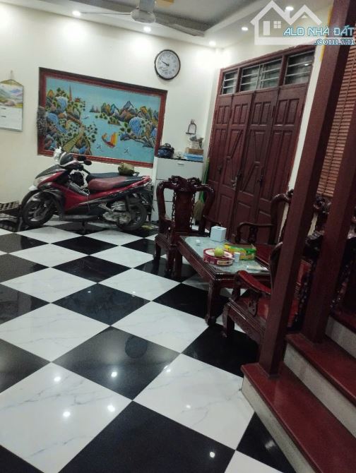BÁN NHÀ YÊN SỞ - HOÀNG MAI - 31M2, 5 TẦNG, 6.3 TỶ - 10M RA OTO TRÁNH, 60M RA VÀNH ĐAI 3, H - 2