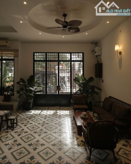CHO THUÊ BIỆT THỰ 26/ NGUYỄN BỈNH KHIÊM, QUẬN 1 - 7M X 20M 2 TẦNG - GIÁ CỰC TỐT 42TR - 2
